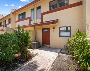 3281 E Golf Boulevard - Photo Thumbnail 2