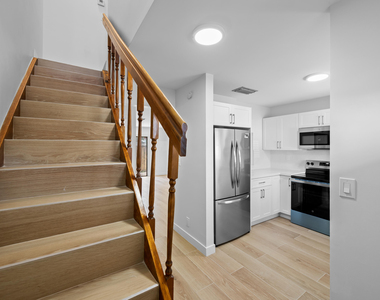 3281 E Golf Boulevard - Photo Thumbnail 14