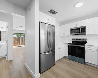 3281 E Golf Boulevard - Photo Thumbnail 3
