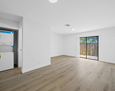 3281 E Golf Boulevard - Photo Thumbnail 16