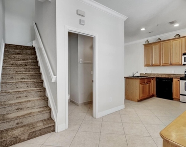 133 Harbors Way - Photo Thumbnail 9