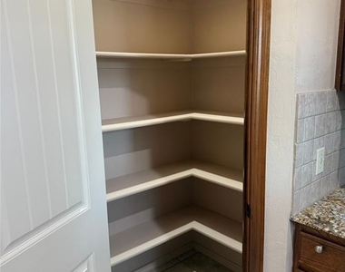 10924 Sw 30th Terrace - Photo Thumbnail 7