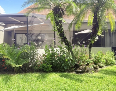 38 W Balfour Road W - Photo Thumbnail 6