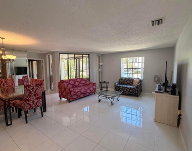 5136 Floria Drive - Photo Thumbnail 15