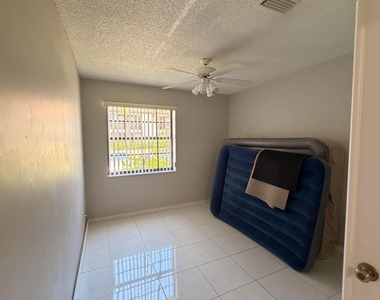 5136 Floria Drive - Photo Thumbnail 23
