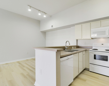 121 Sw Palm Drive - Photo Thumbnail 27