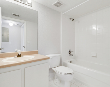 121 Sw Palm Drive - Photo Thumbnail 16