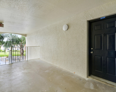 121 Sw Palm Drive - Photo Thumbnail 5