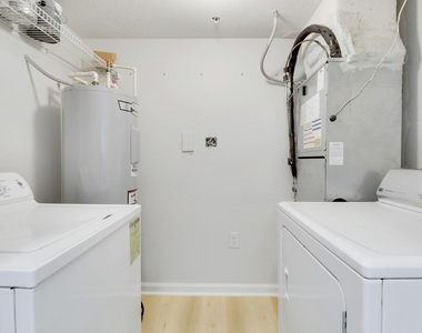 121 Sw Palm Drive - Photo Thumbnail 6