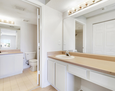 121 Sw Palm Drive - Photo Thumbnail 18