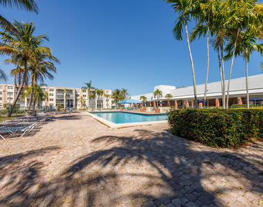 501 E Dania Beach Boulevard - Photo Thumbnail 30