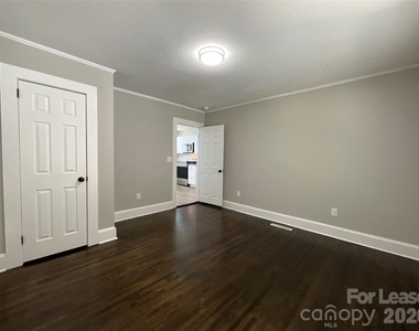 801 Bostian Avenue - Photo Thumbnail 10