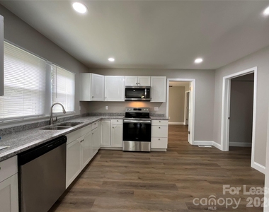 801 Bostian Avenue - Photo Thumbnail 4