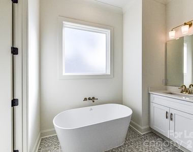 121 W F Street - Photo Thumbnail 18