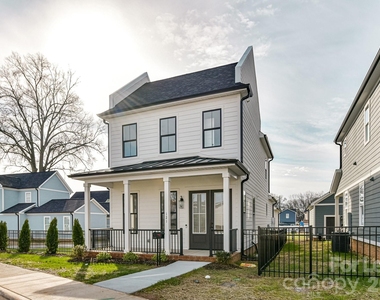 121 W F Street - Photo Thumbnail 2