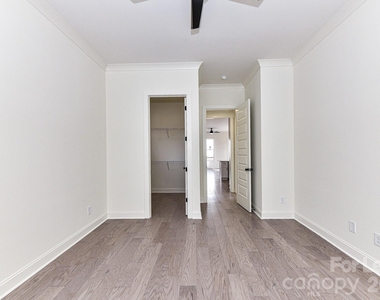 121 W F Street - Photo Thumbnail 14