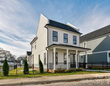 121 W F Street - Photo Thumbnail 1