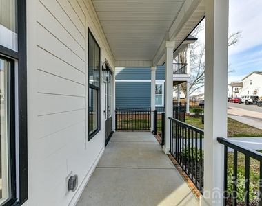 121 W F Street - Photo Thumbnail 5