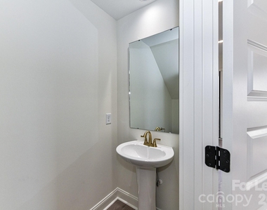 121 W F Street - Photo Thumbnail 21