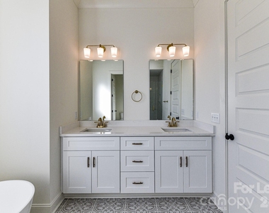 121 W F Street - Photo Thumbnail 17