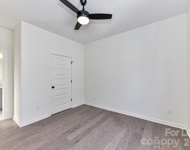 121 W F Street - Photo Thumbnail 26