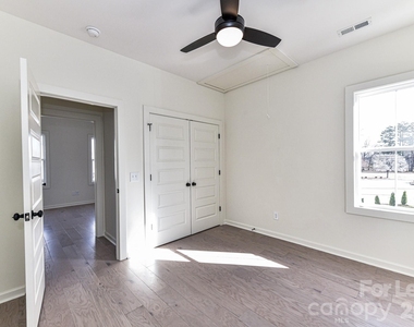 121 W F Street - Photo Thumbnail 31