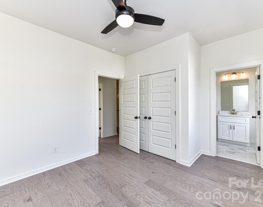 121 W F Street - Photo Thumbnail 33
