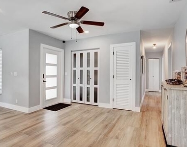 722 Sw 28th Avenue - Photo Thumbnail 14