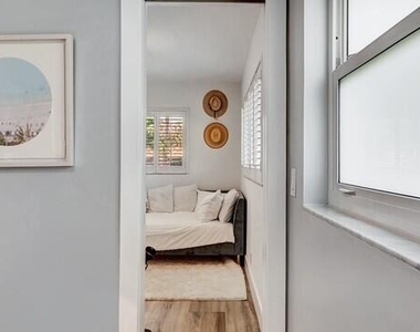 722 Sw 28th Avenue - Photo Thumbnail 22