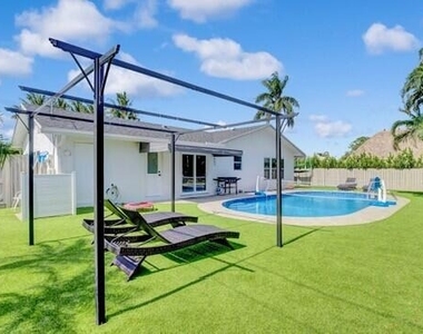 722 Sw 28th Avenue - Photo Thumbnail 30