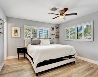 722 Sw 28th Avenue - Photo Thumbnail 17