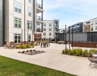 4520 Charlotte Park Drive - Photo Thumbnail 23