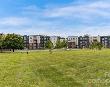 4520 Charlotte Park Drive - Photo Thumbnail 43