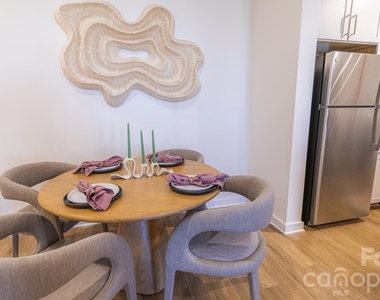 4520 Charlotte Park Drive - Photo Thumbnail 38