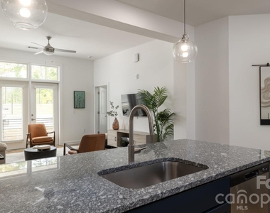 4520 Charlotte Park Drive - Photo Thumbnail 39