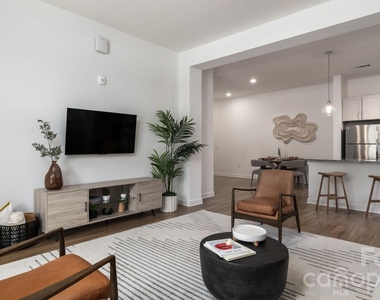 4520 Charlotte Park Drive - Photo Thumbnail 31