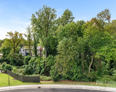 2555 Deacon Avenue - Photo Thumbnail 28