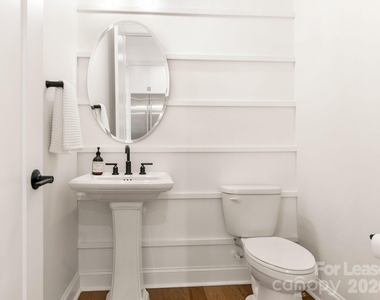 2555 Deacon Avenue - Photo Thumbnail 15