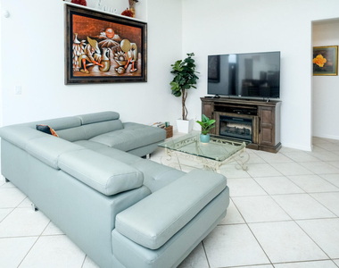 1814 Wisteria Street - Photo Thumbnail 15