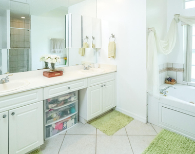 1814 Wisteria Street - Photo Thumbnail 18