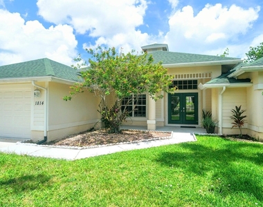 1814 Wisteria Street - Photo Thumbnail 2