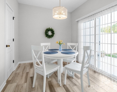 558 Calen Lane - Photo Thumbnail 13