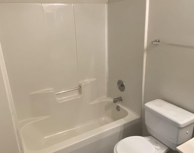 3122 Periwinkle Court - Photo Thumbnail 18