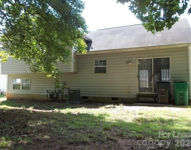 3122 Periwinkle Court - Photo Thumbnail 25