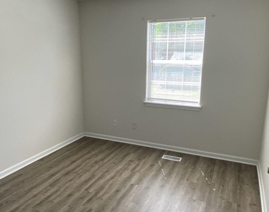 3122 Periwinkle Court - Photo Thumbnail 13