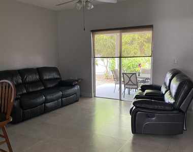 16307 Nw 91st Avenue - Photo Thumbnail 2