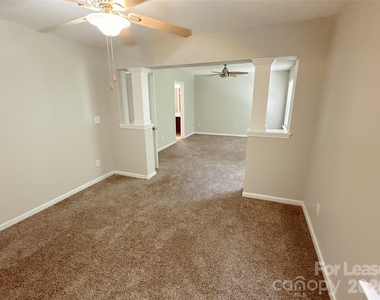 7629 Abigail Glen Drive - Photo Thumbnail 12