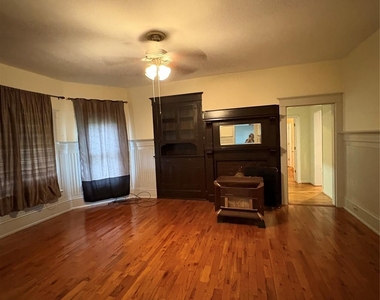 604 Main Avenue Nw - Photo Thumbnail 2
