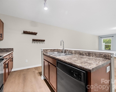 9612 Brackenview Court - Photo Thumbnail 11