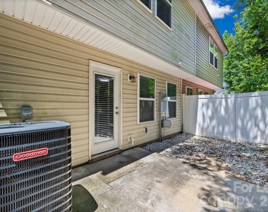 9612 Brackenview Court - Photo Thumbnail 33